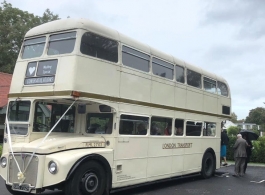 Vintage bus for London weddings